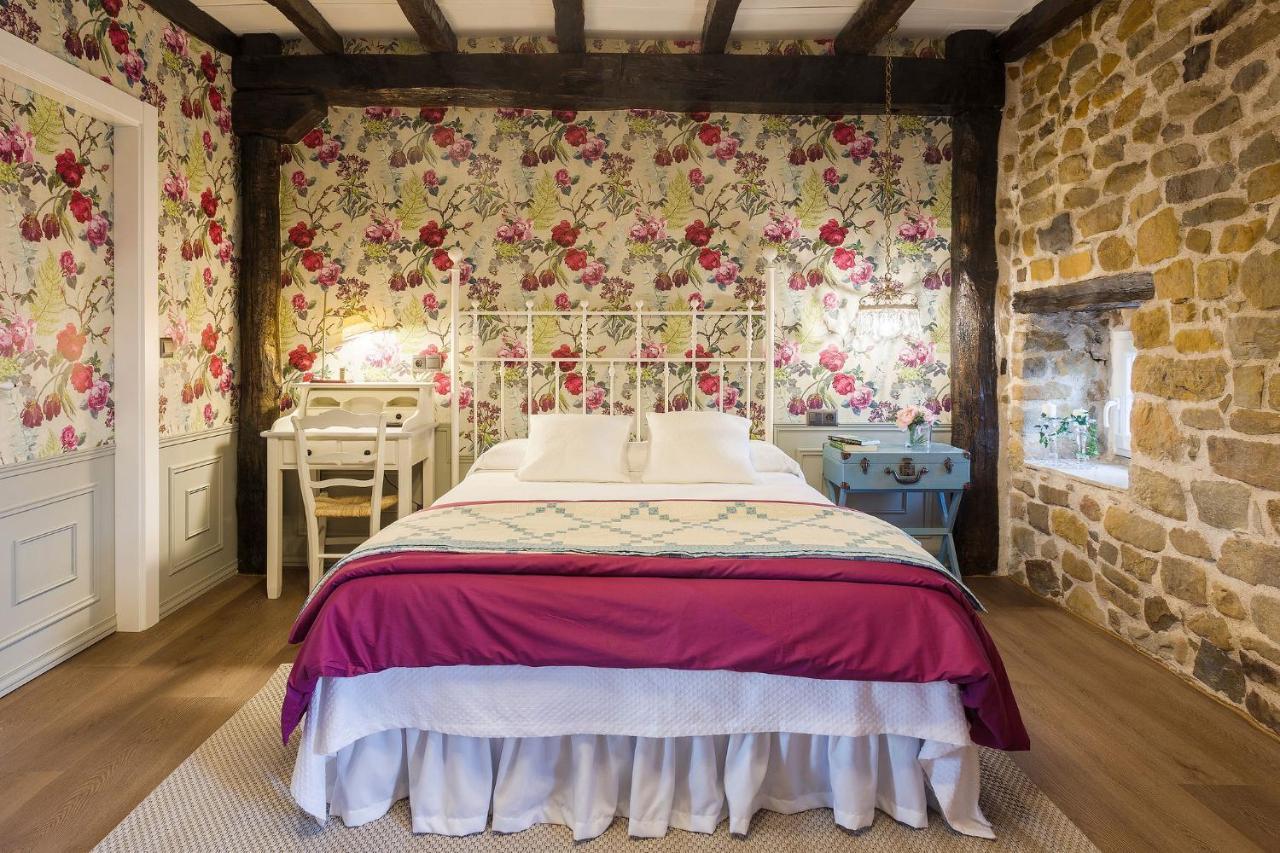 Posada Casa Guadamillas Bustancilles Екстериор снимка