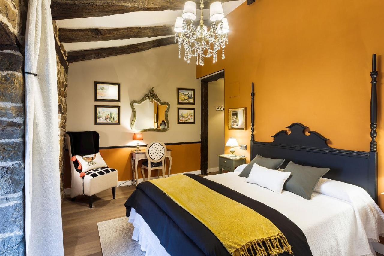 Posada Casa Guadamillas Bustancilles Екстериор снимка
